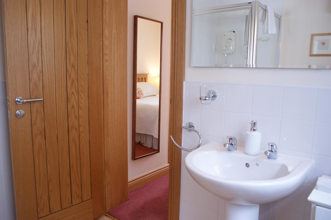 Greencourt Guest House โอบาน ภายนอก รูปภาพ